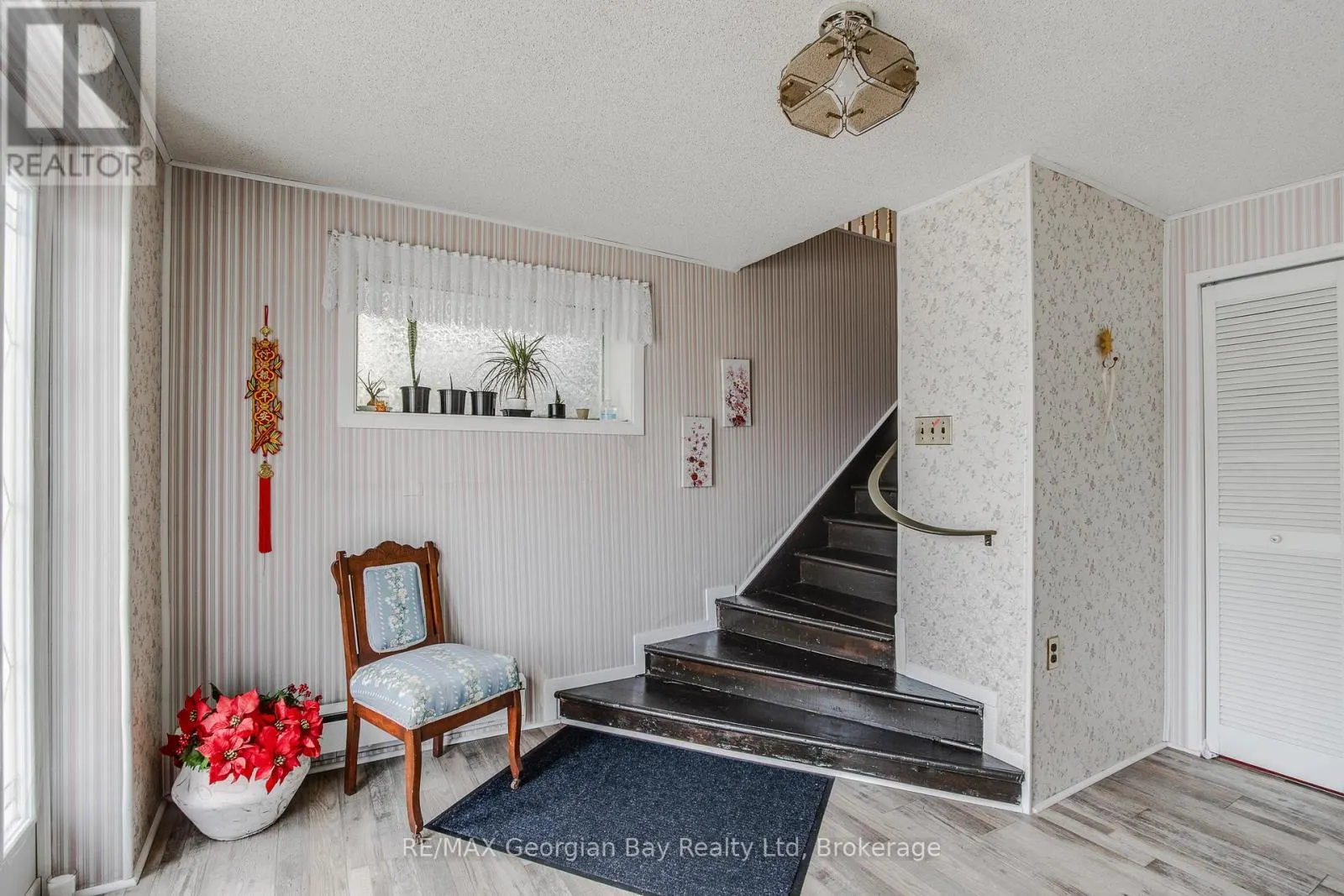 586 DOMINION AVENUE