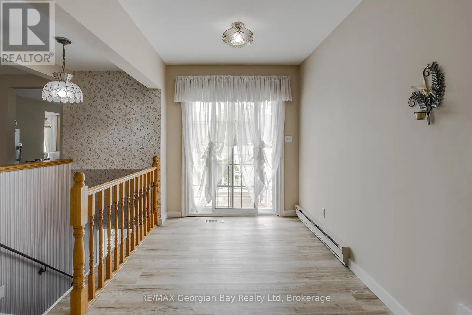 586 DOMINION AVENUE