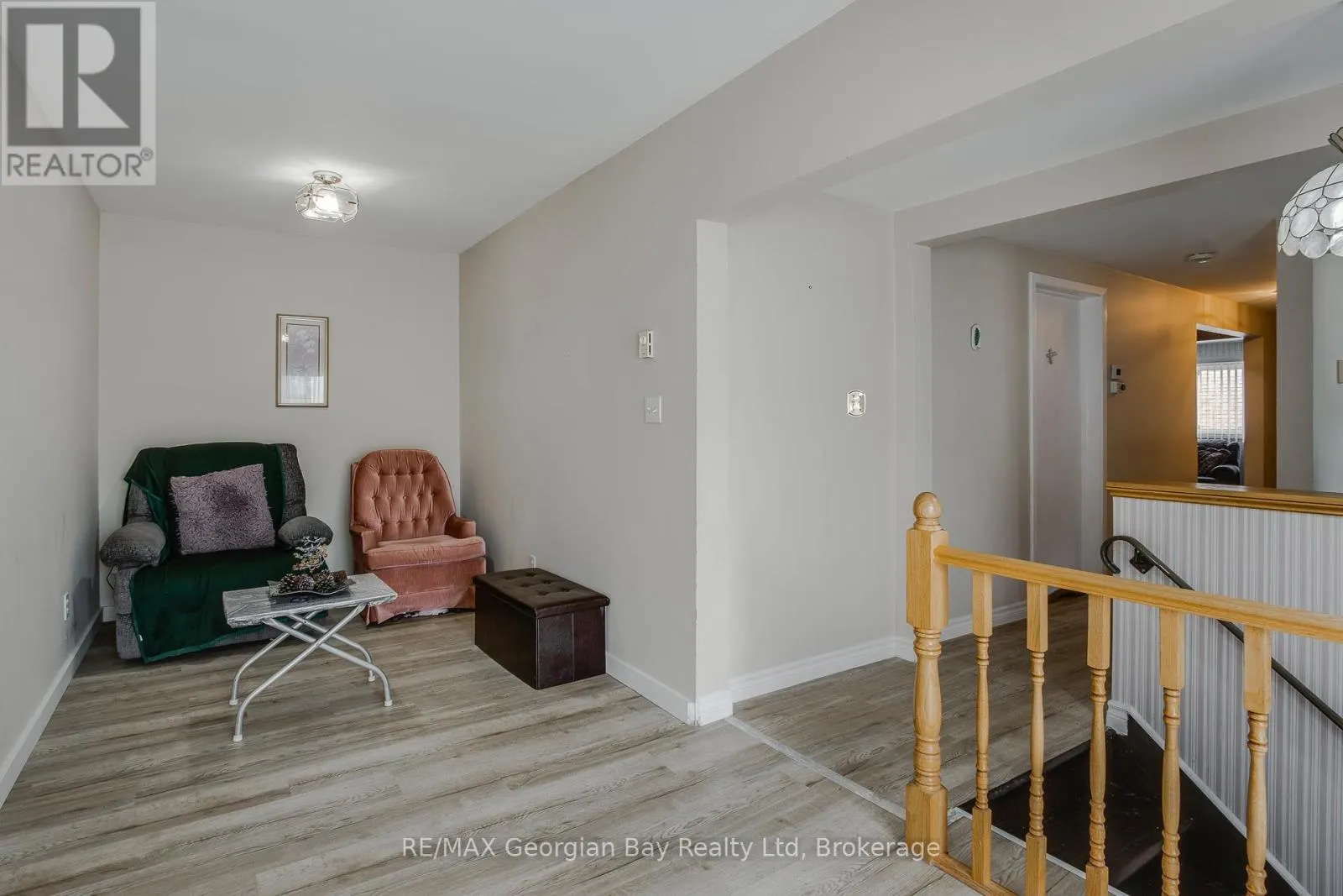 586 DOMINION AVENUE