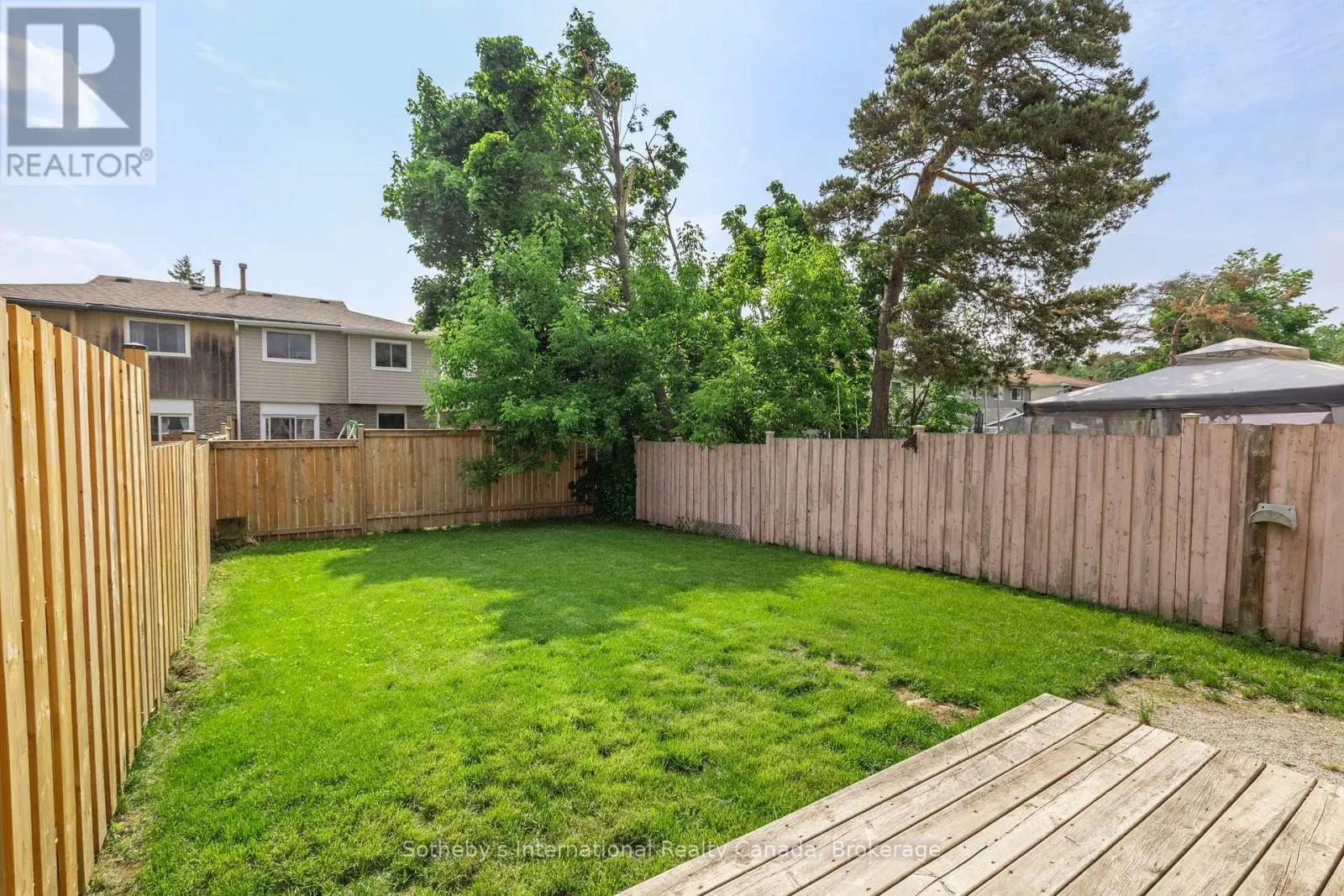 26 CHRISTIE CRESCENT