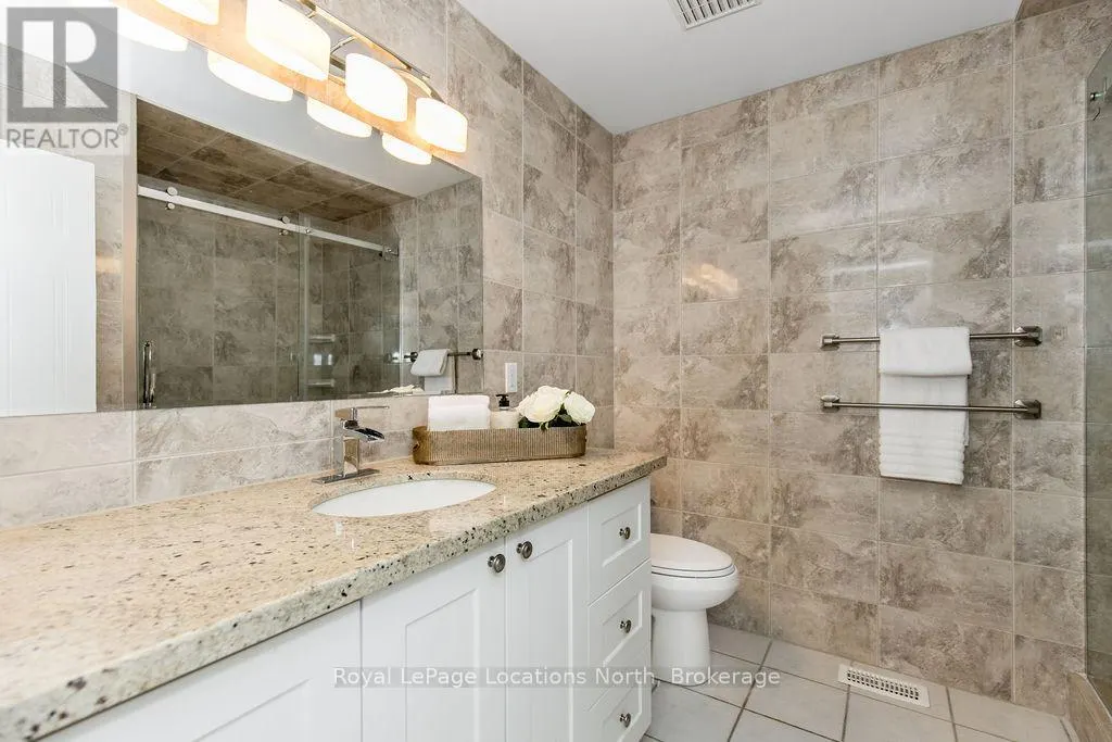 6 - 4 BECK BOULEVARD, #6