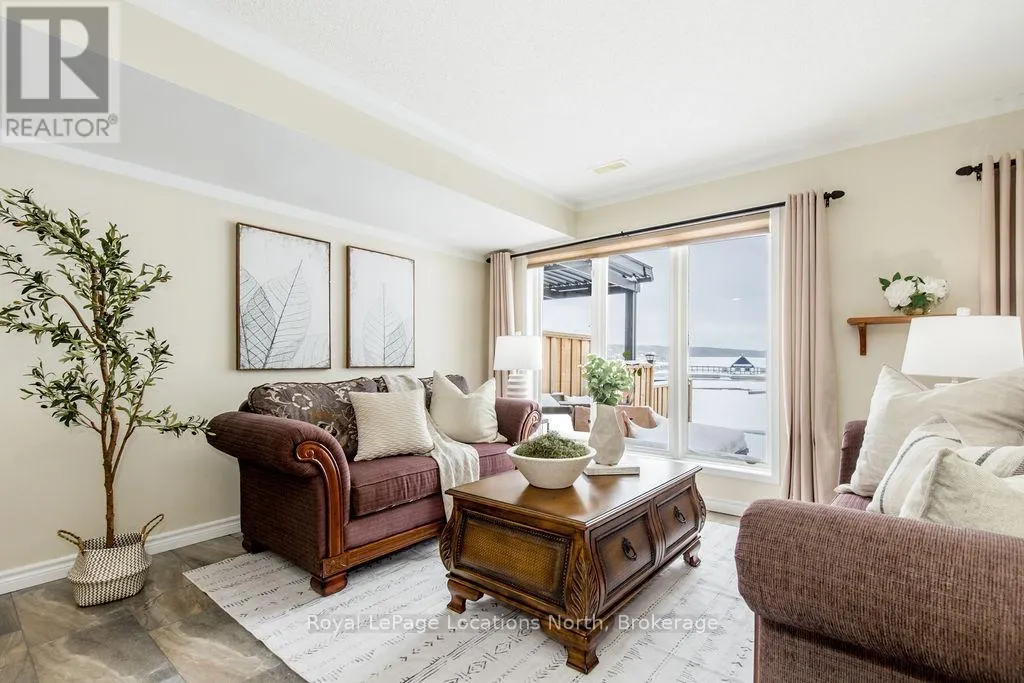 6 - 4 BECK BOULEVARD, #6
