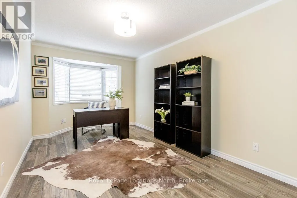 6 - 4 BECK BOULEVARD, #6