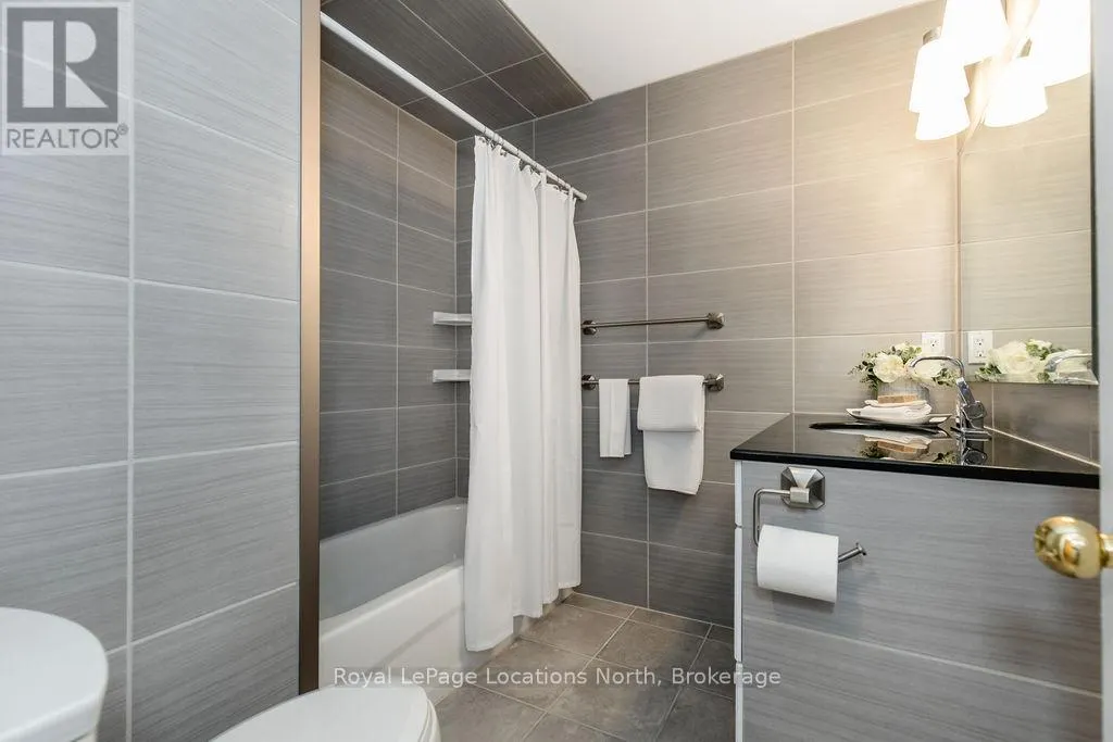 6 - 4 BECK BOULEVARD, #6