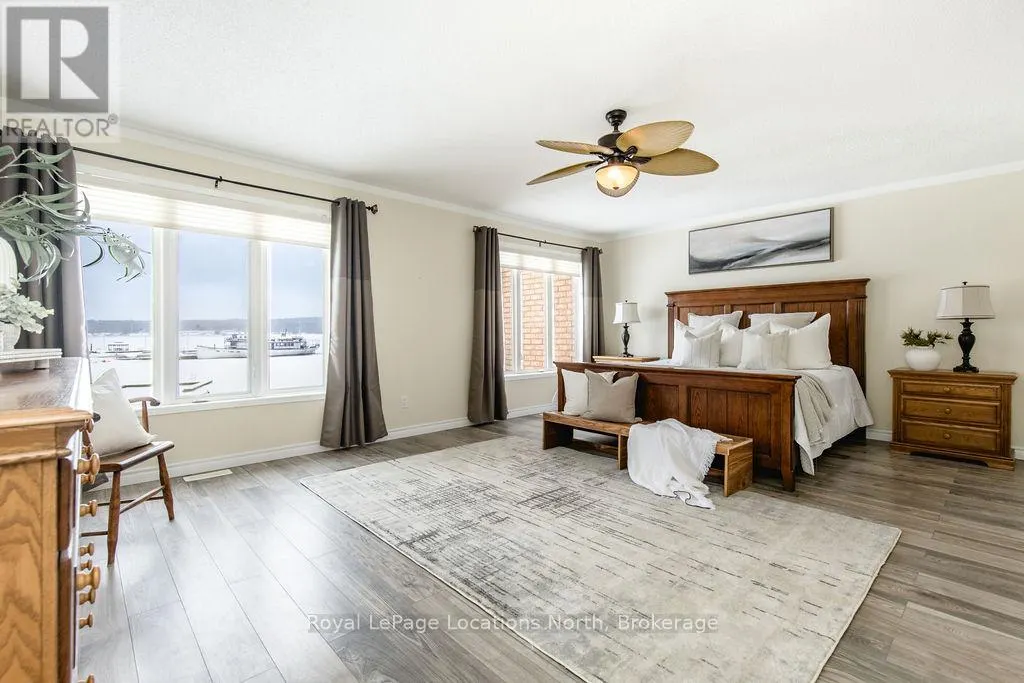 6 - 4 BECK BOULEVARD, #6