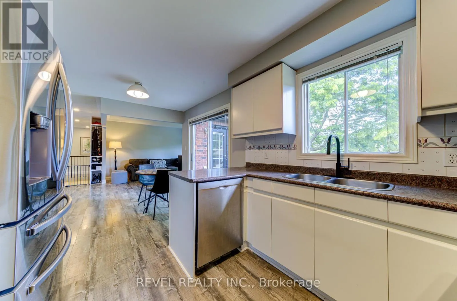 141 WASAGA SANDS DRIVE E