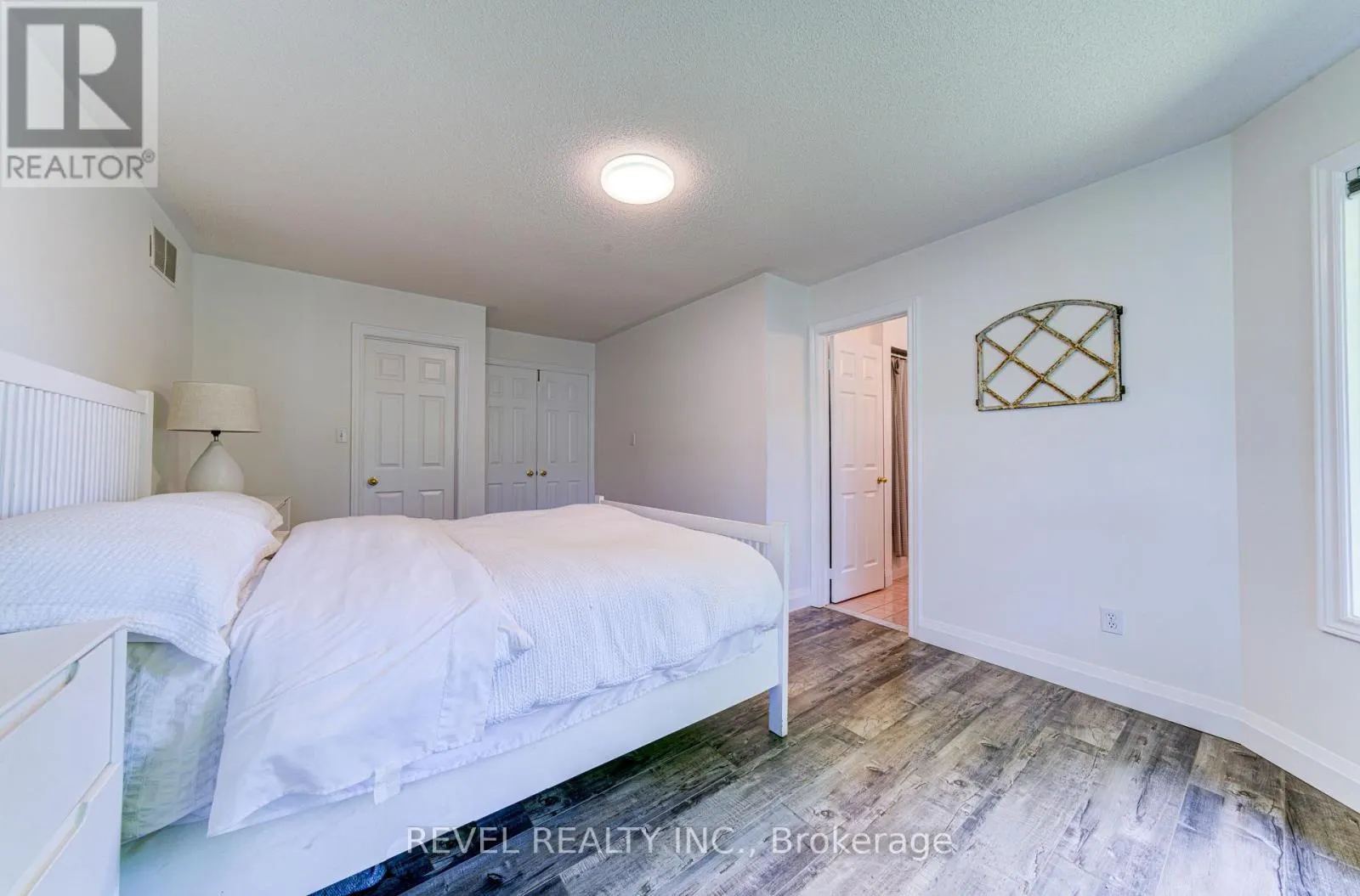 141 WASAGA SANDS DRIVE E