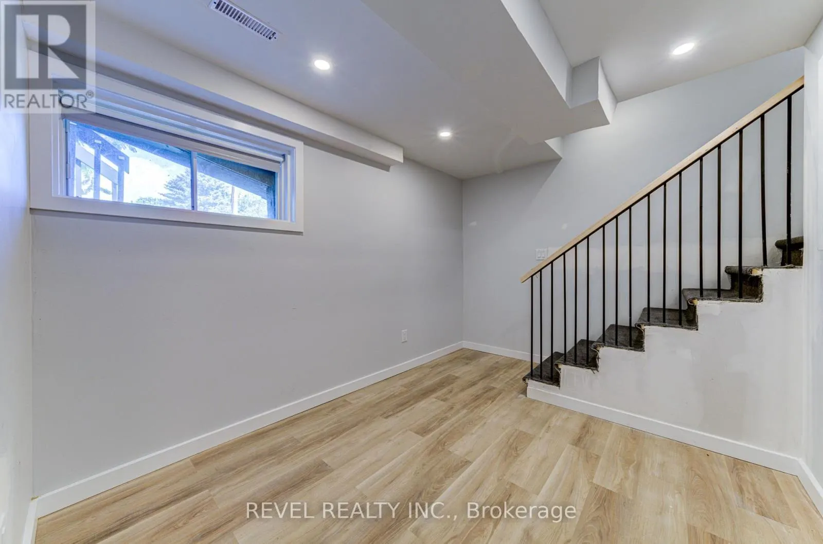 141 WASAGA SANDS DRIVE E