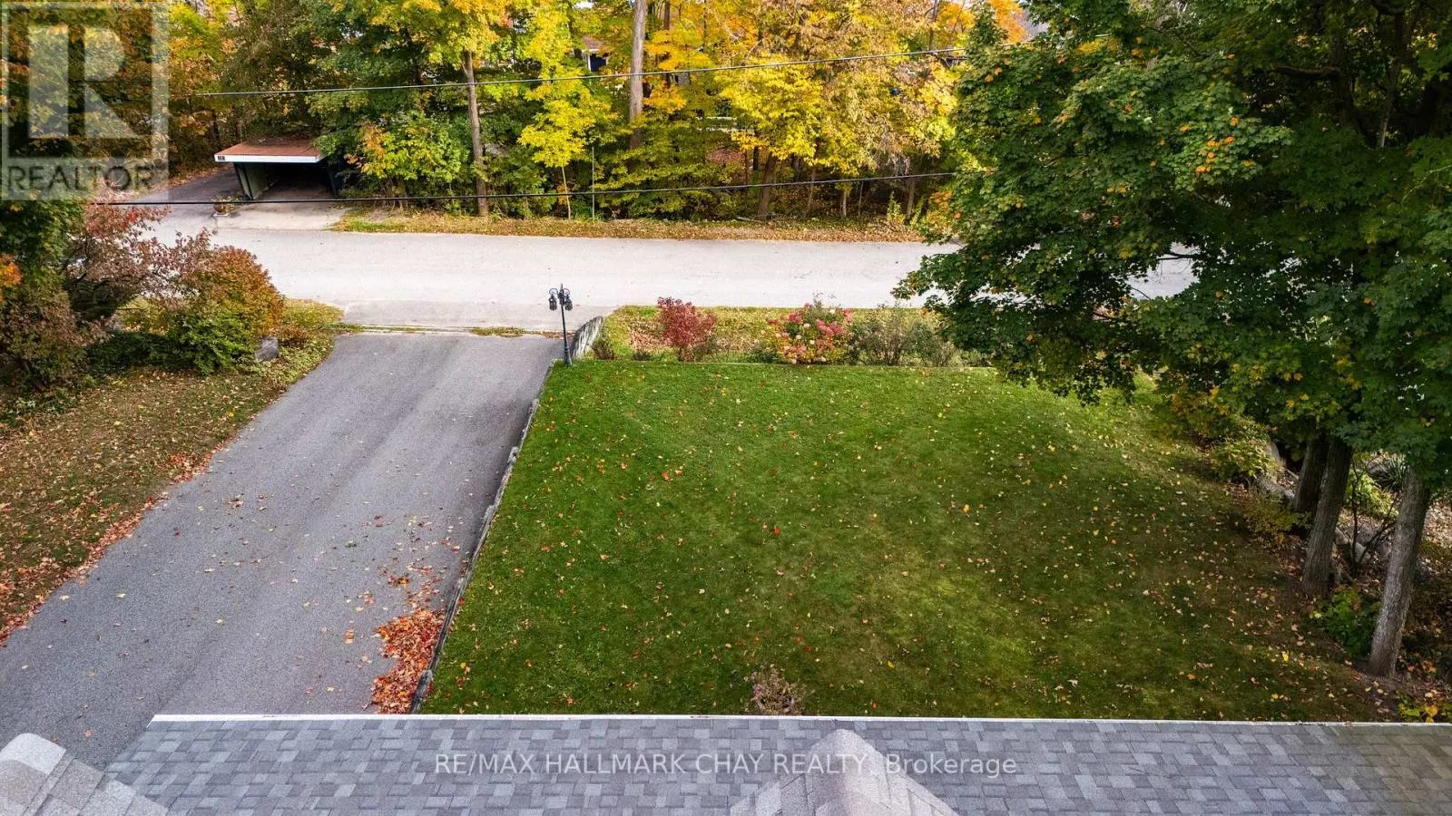 372 LAKEWOOD DRIVE