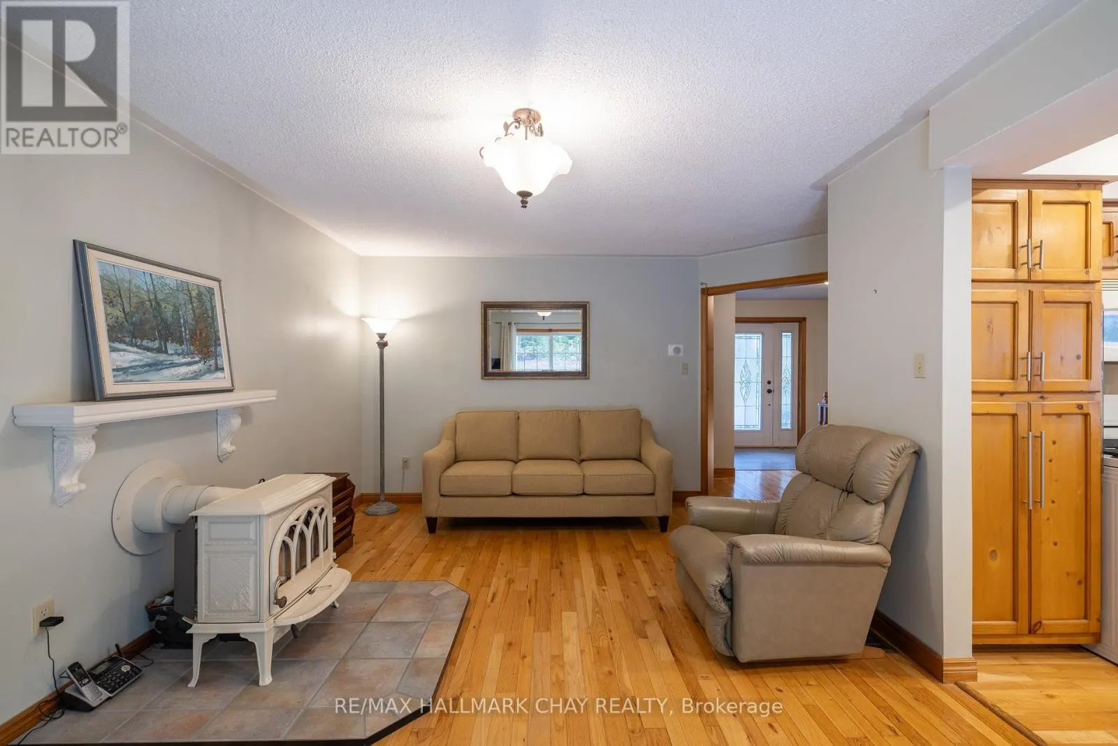 372 LAKEWOOD DRIVE