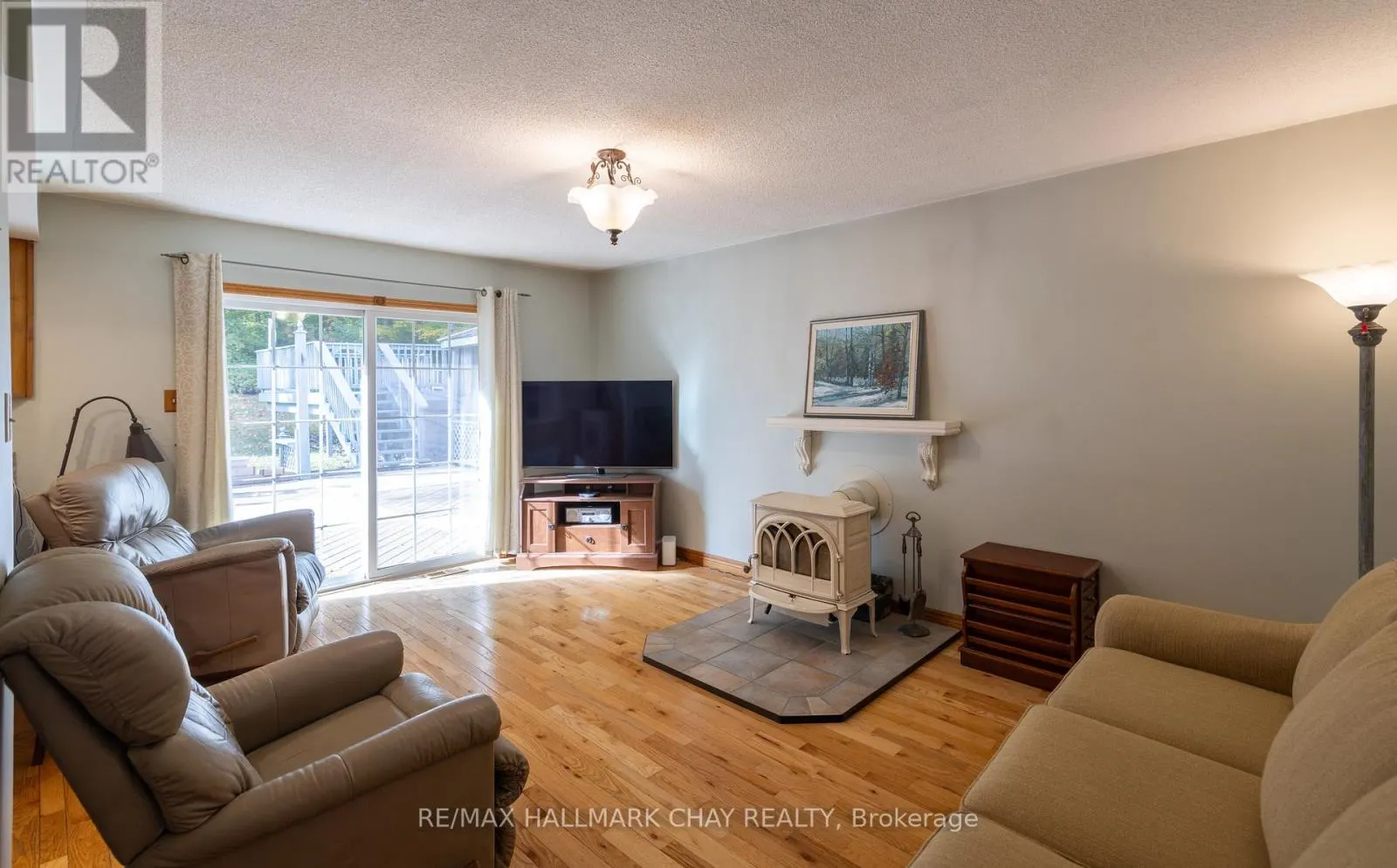 372 LAKEWOOD DRIVE