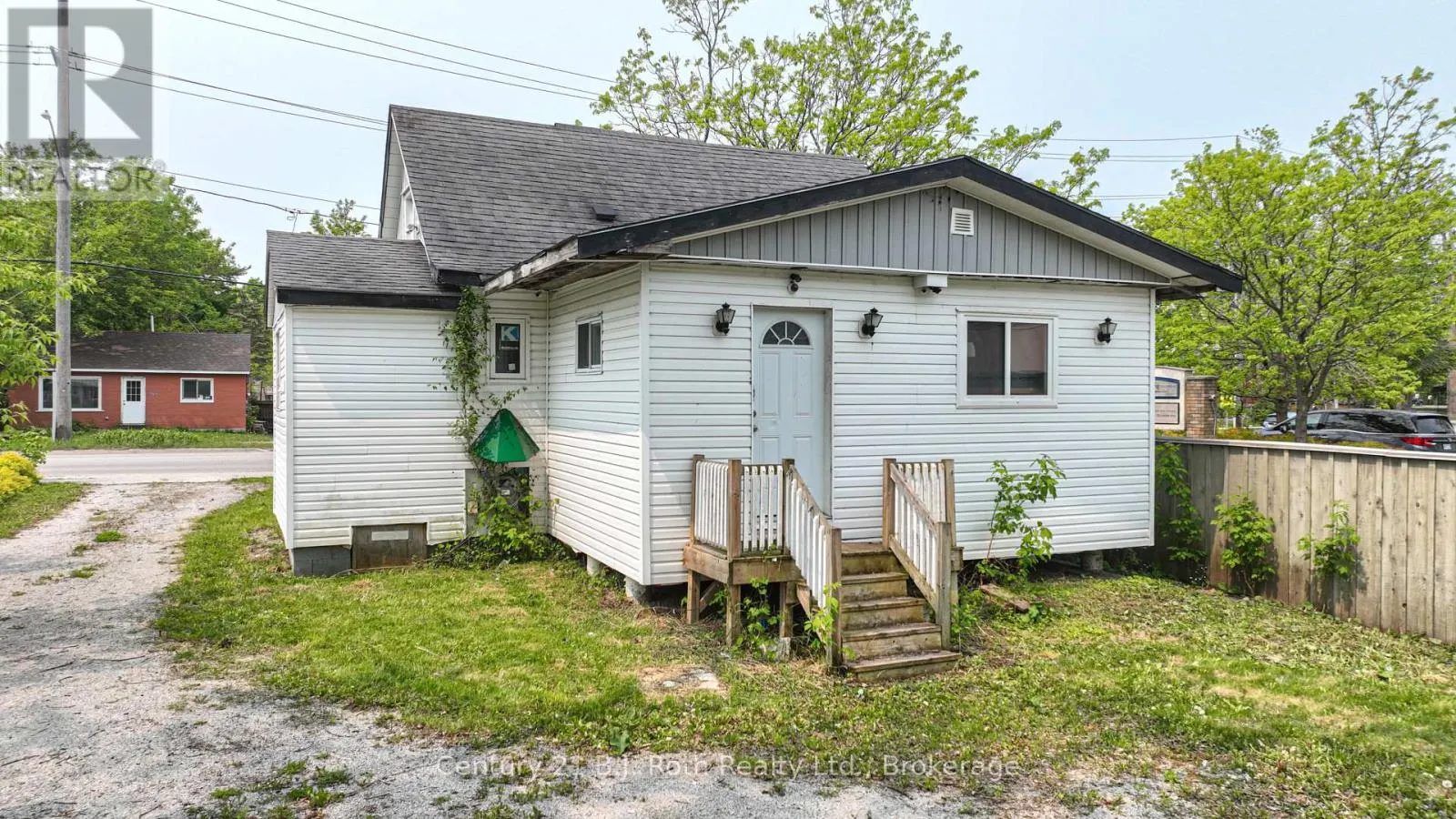382 WEST STREET N