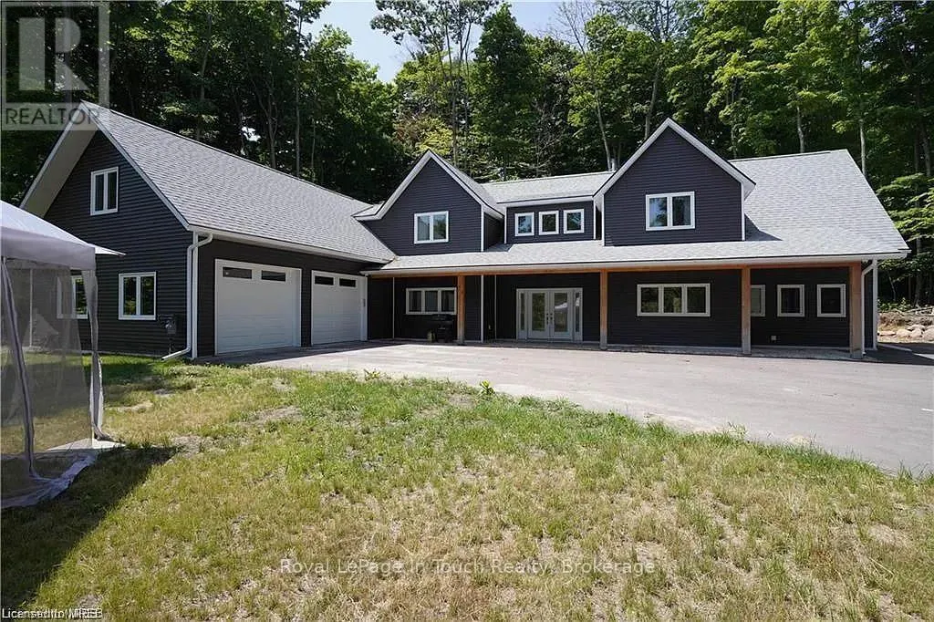 30 BLUE JAY COURT
