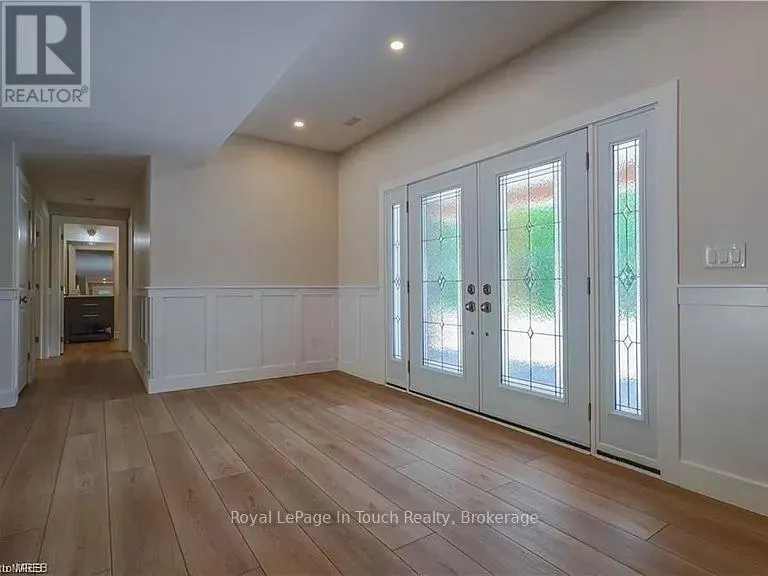 30 BLUE JAY COURT