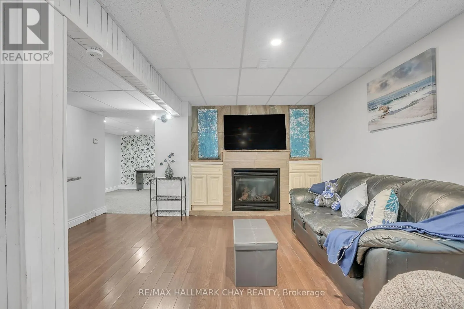 2533 FLOS 3 ROAD W