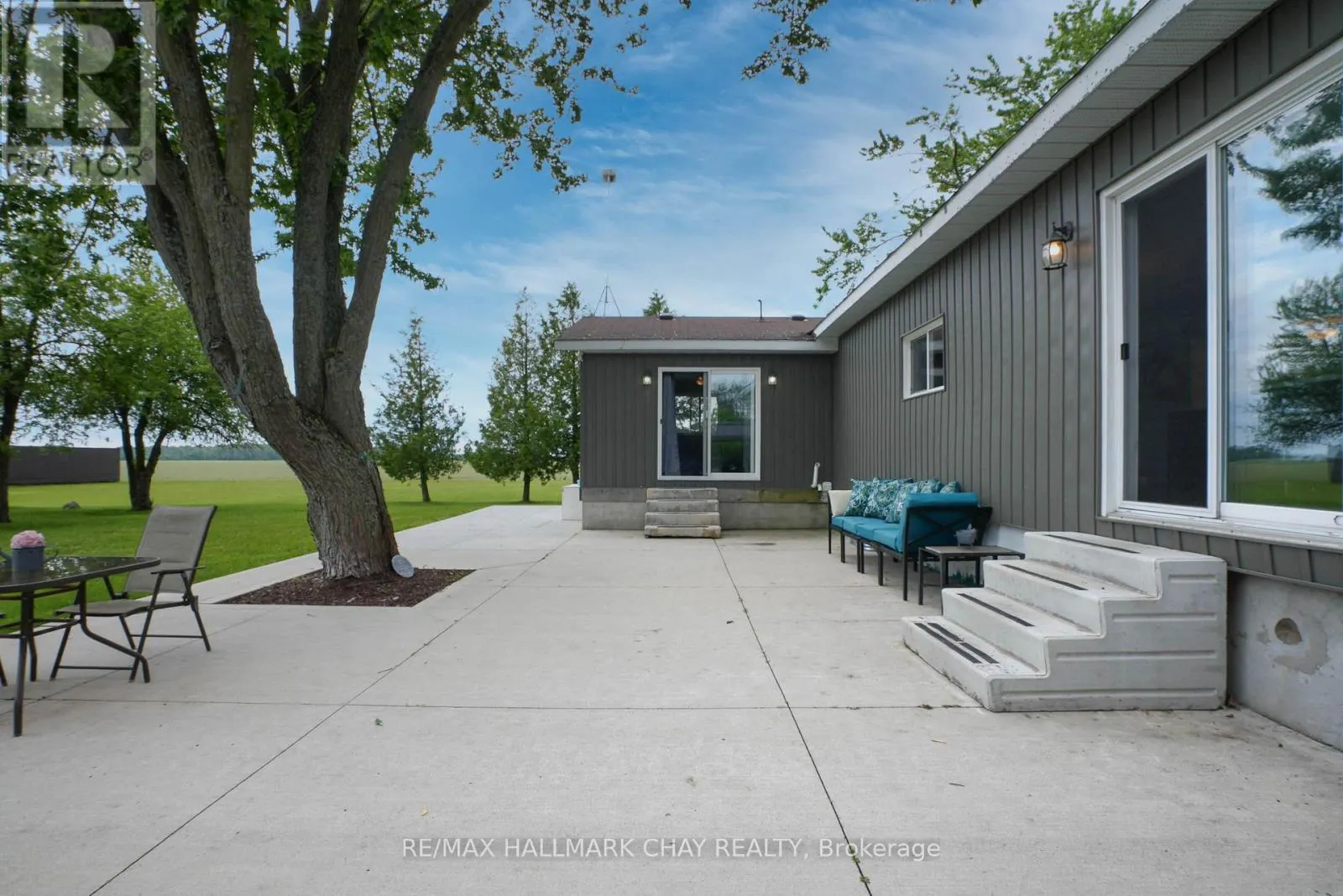 2533 FLOS 3 ROAD W