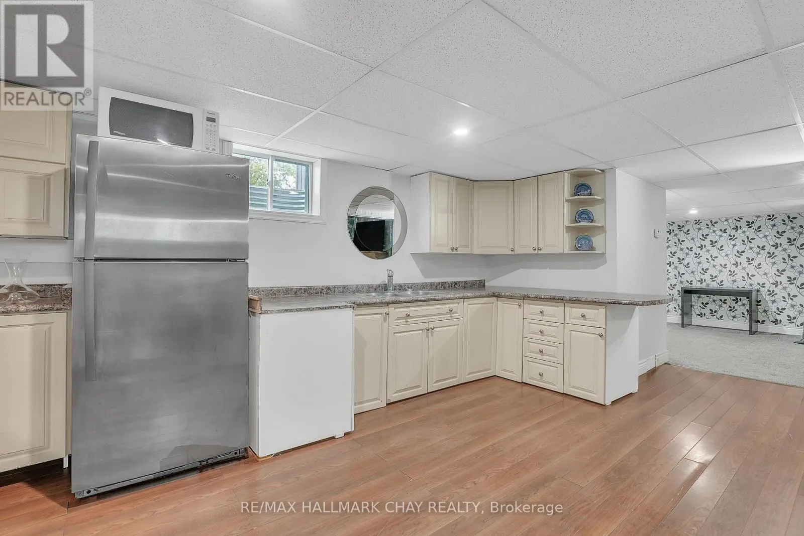 2533 FLOS 3 ROAD W