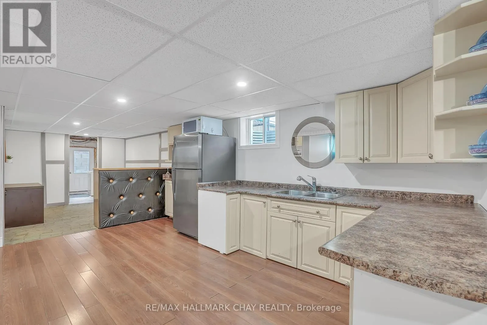 2533 FLOS 3 ROAD W