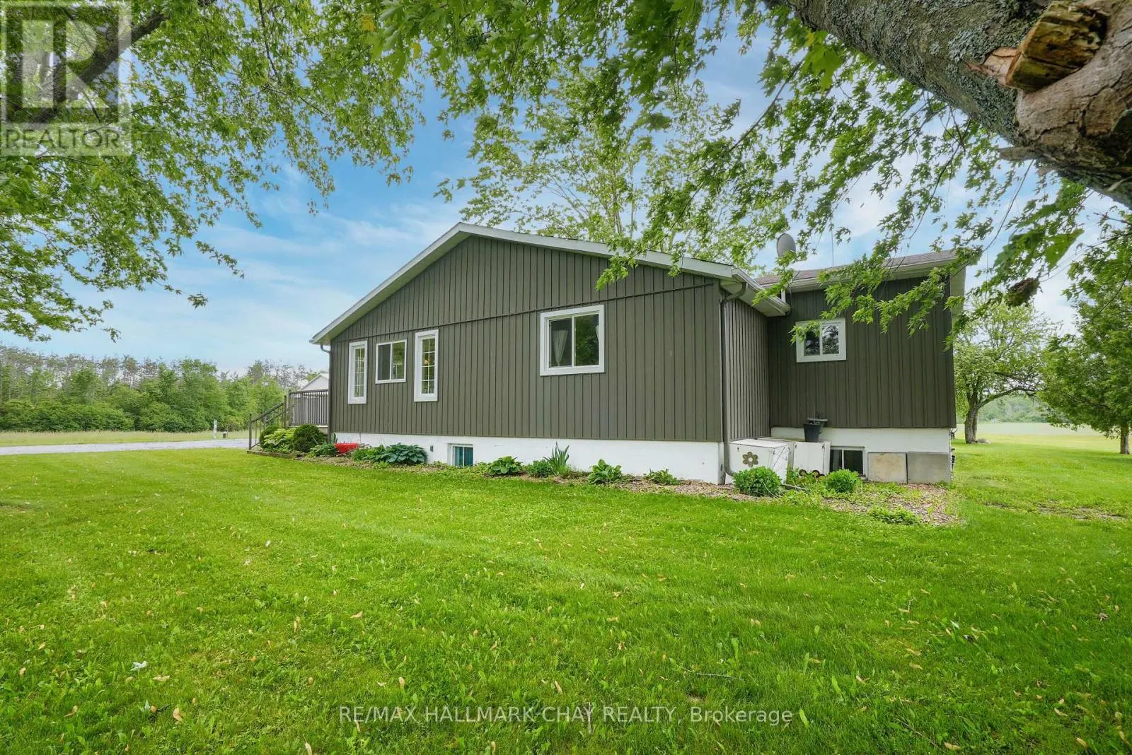 2533 FLOS 3 ROAD W