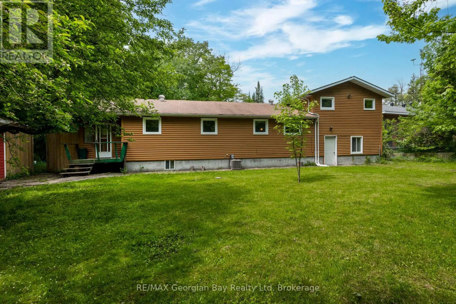 23 DUQUETTE COURT