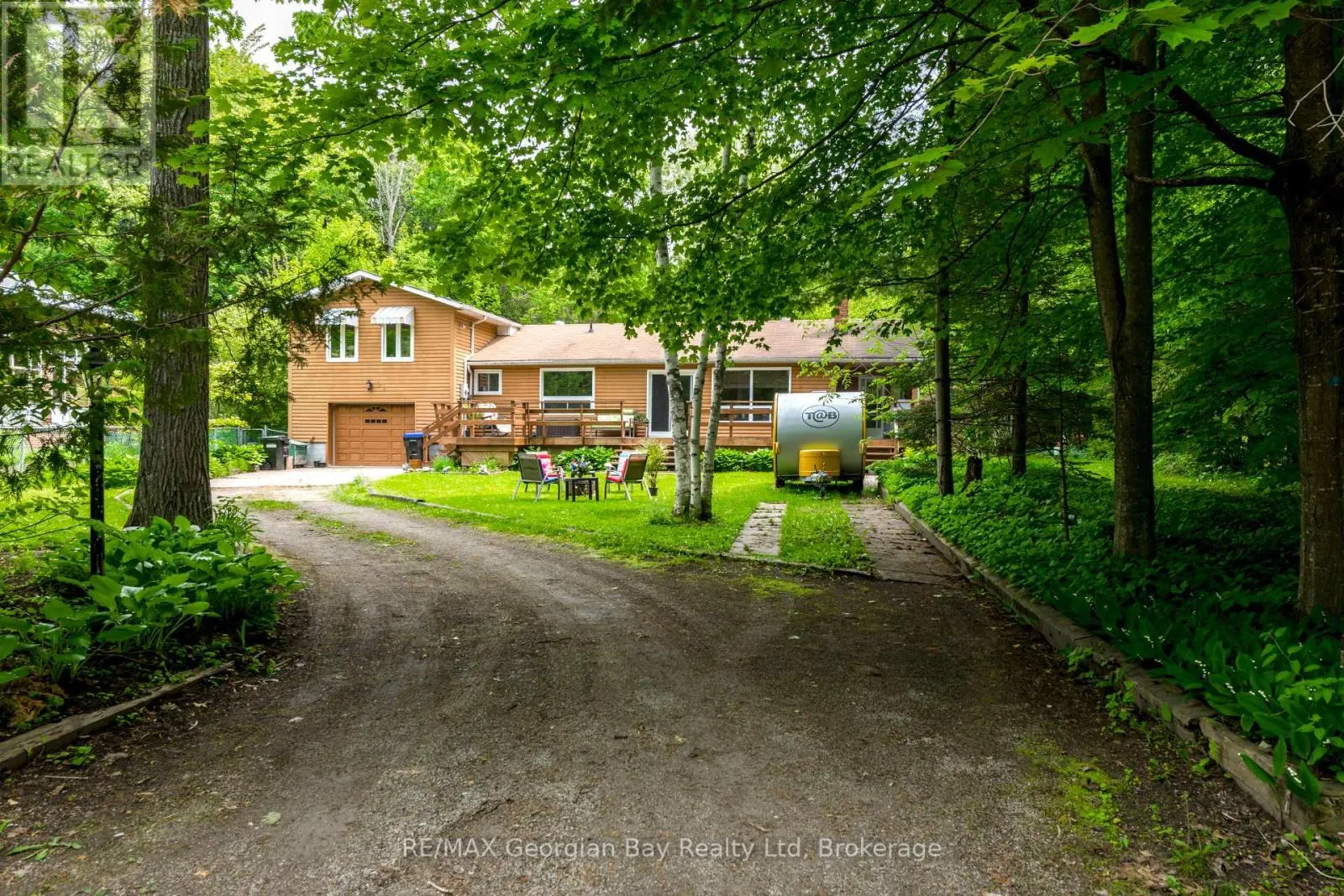 23 DUQUETTE COURT