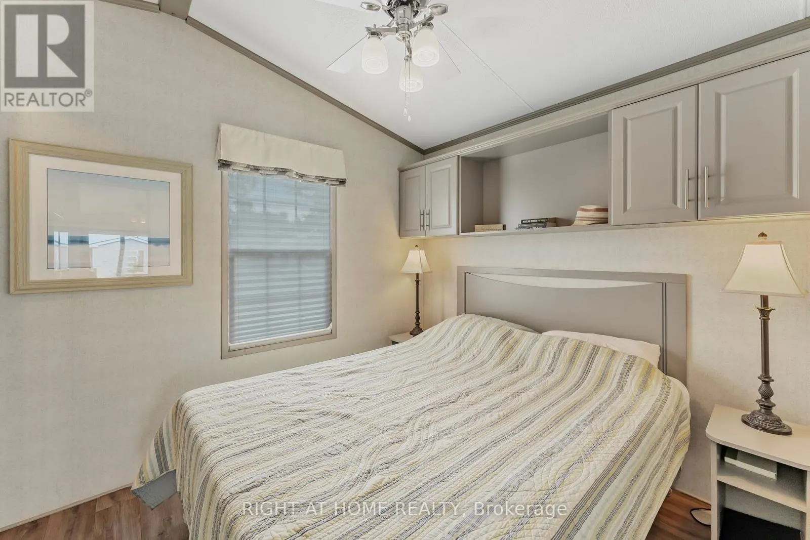 26 - 3500 LAUDERDALE PT CRESCENT