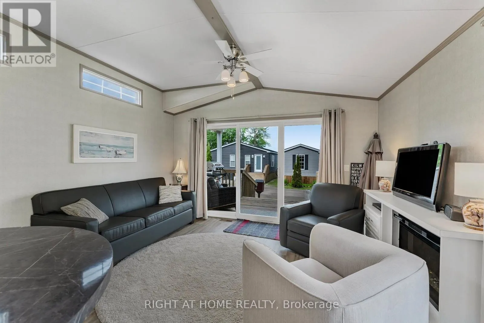 26 - 3500 LAUDERDALE PT CRESCENT