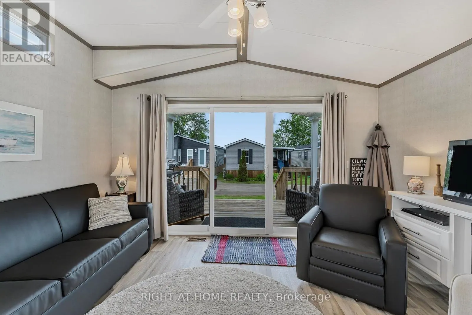 26 - 3500 LAUDERDALE PT CRESCENT