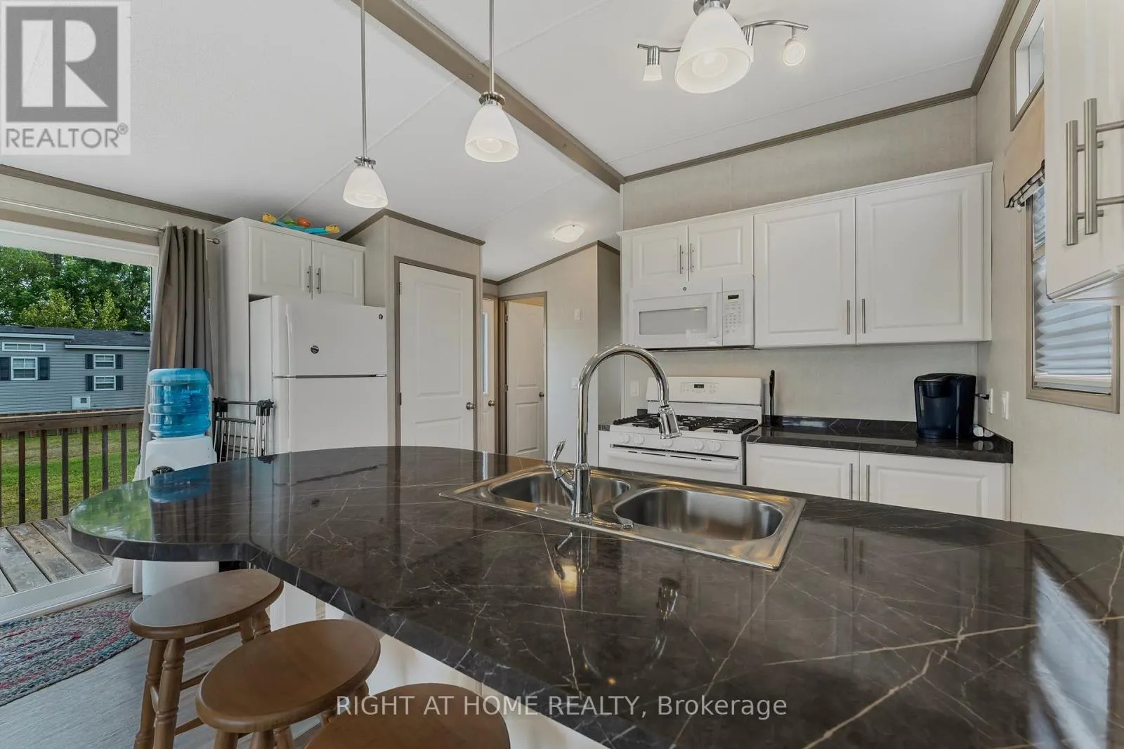 26 - 3500 LAUDERDALE PT CRESCENT