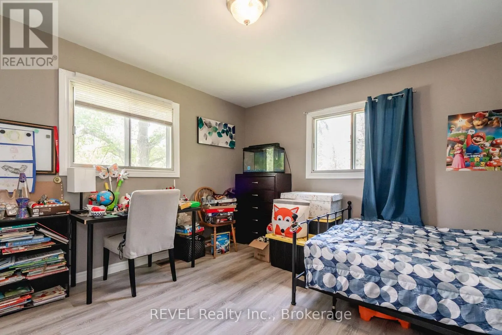 1515 LOVERING LINE