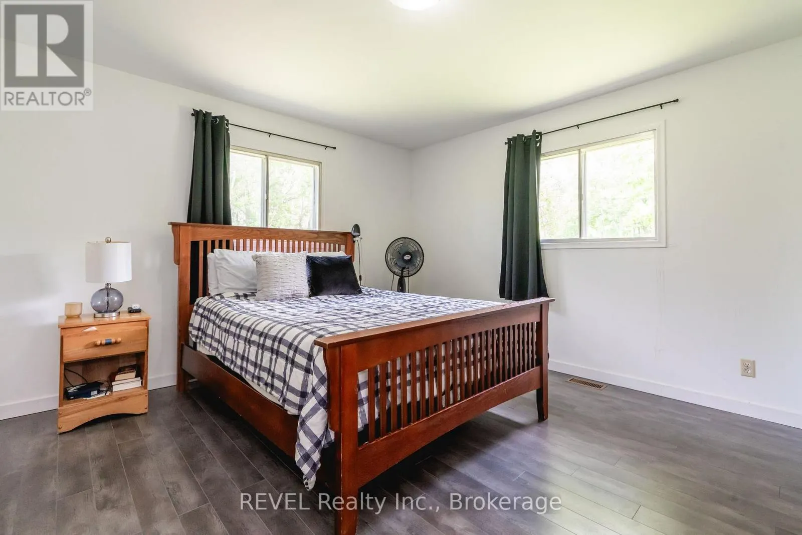 1515 LOVERING LINE