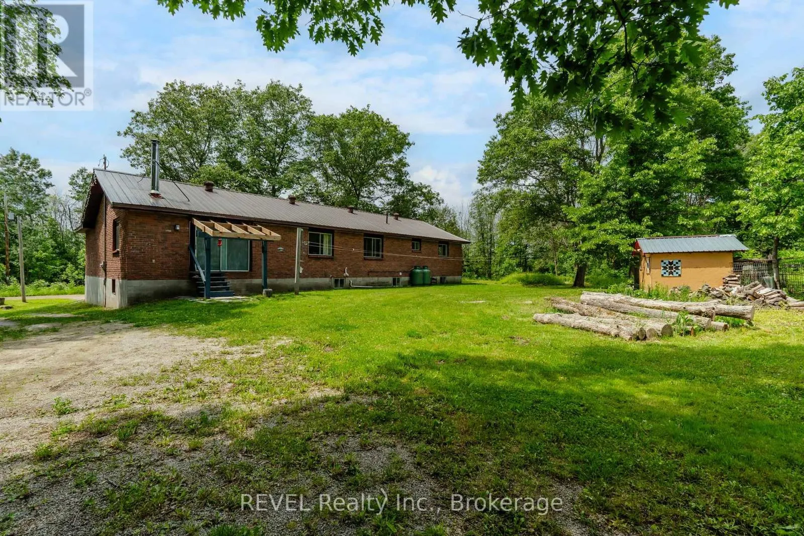 1515 LOVERING LINE