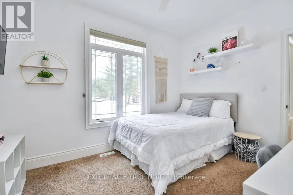 22 MARNI LANE