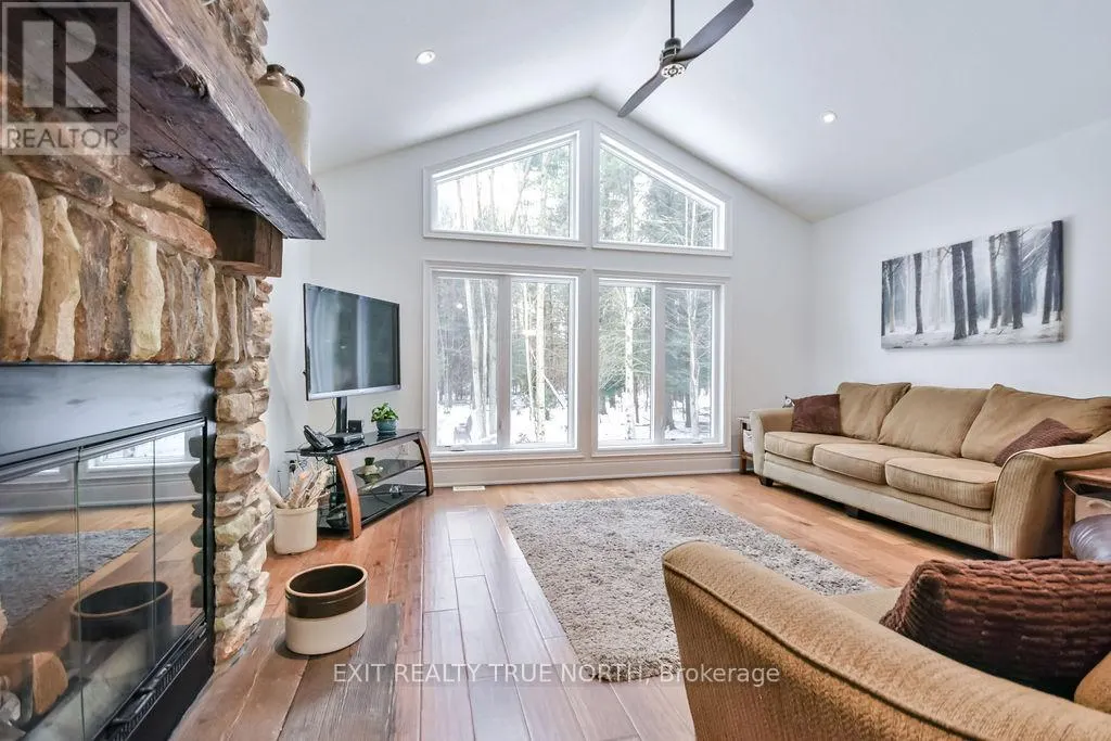 22 MARNI LANE