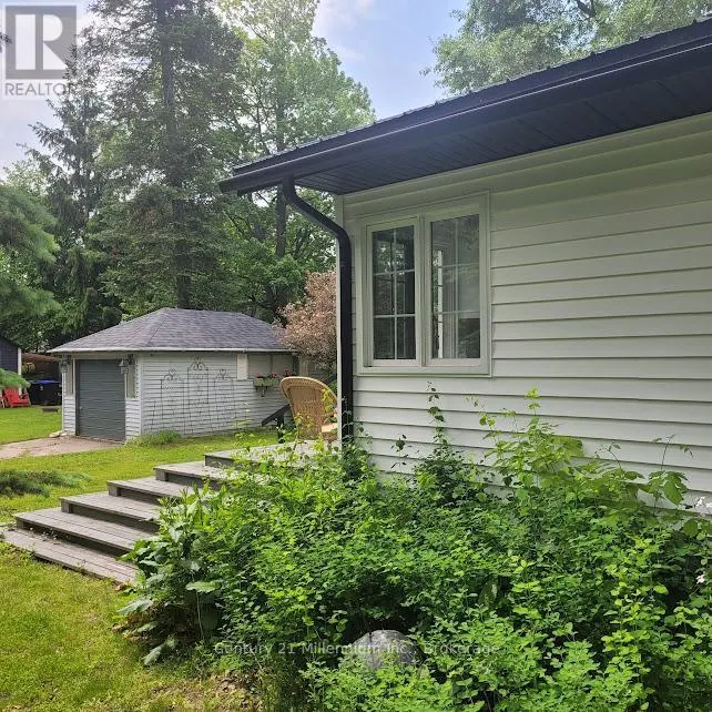 19 HASTINGS AVENUE