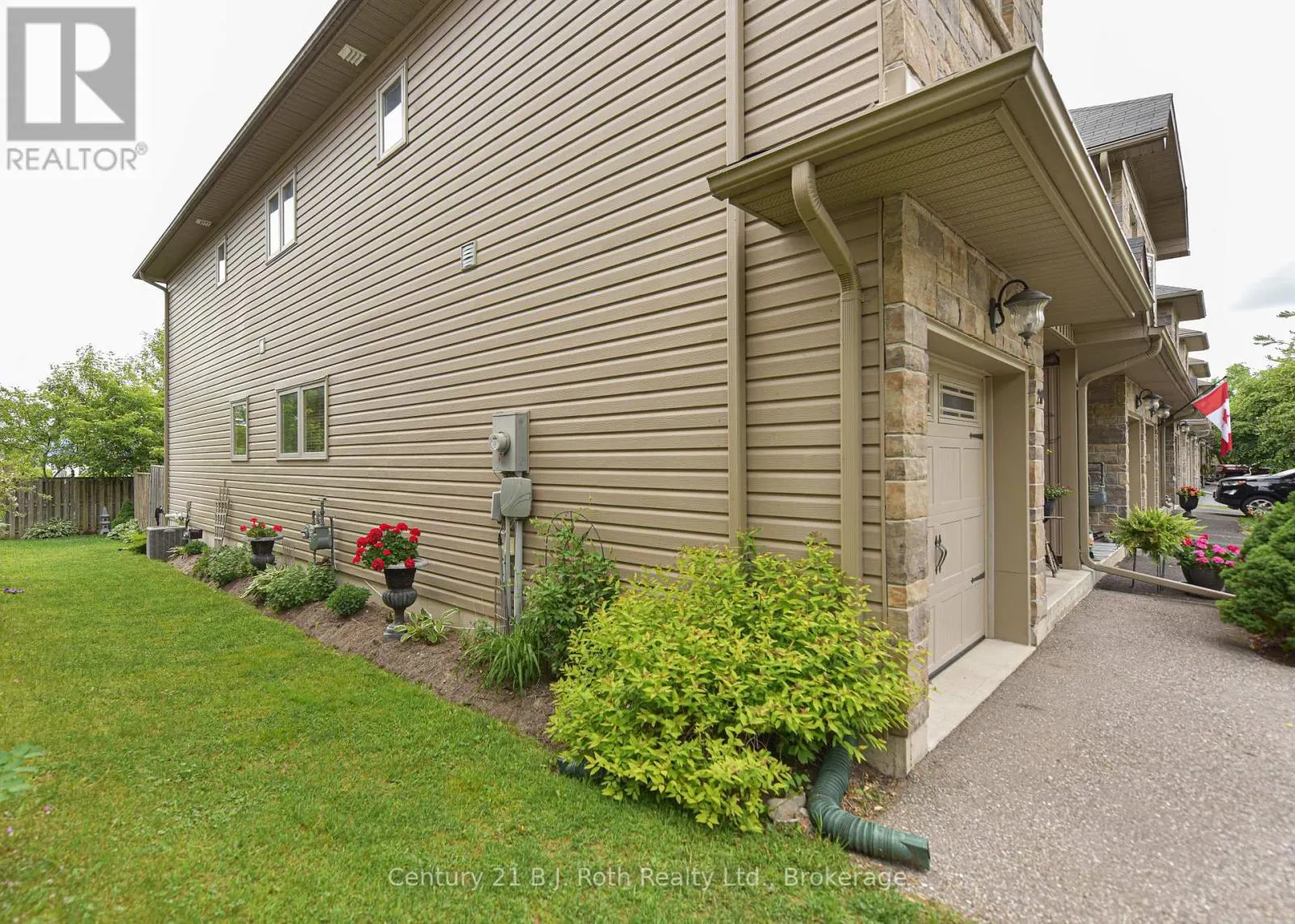 20 TAYLOR DRIVE