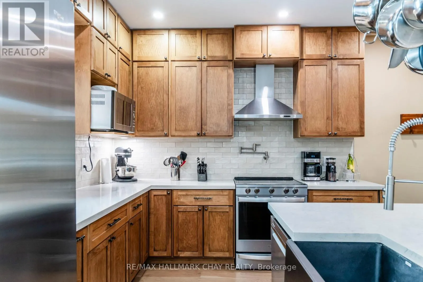 2091 DWYER ROAD
