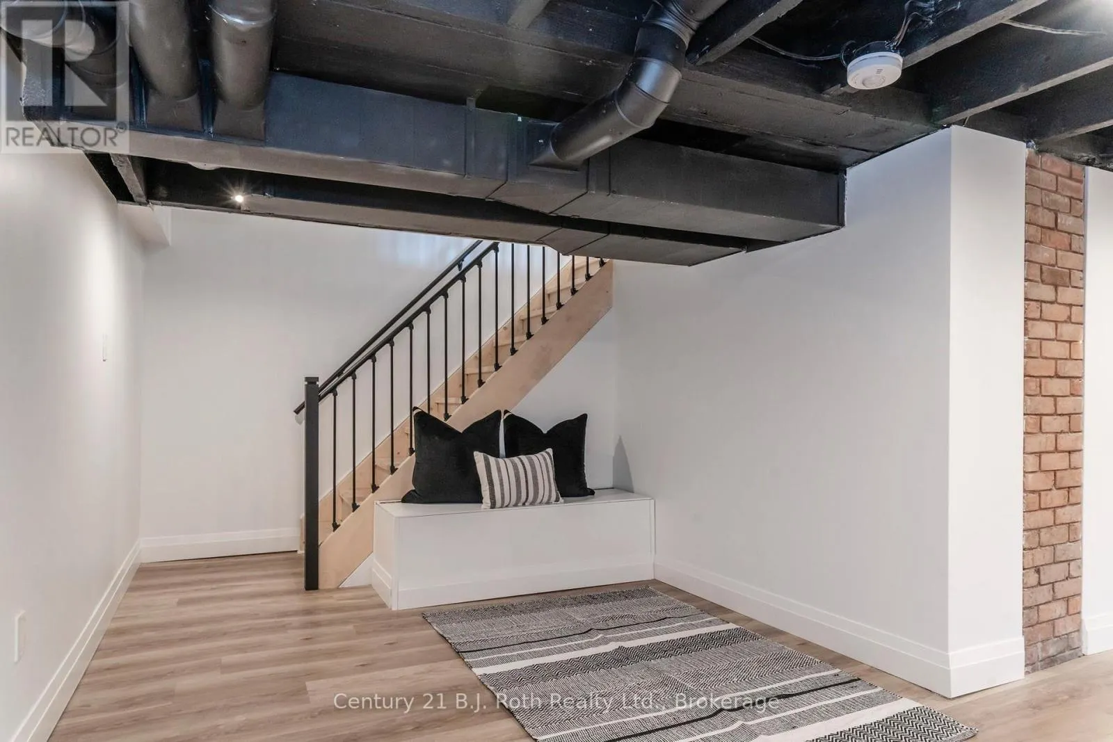 339 FIRST STREET W