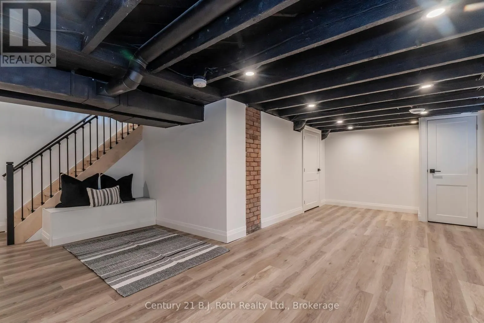 339 FIRST STREET W