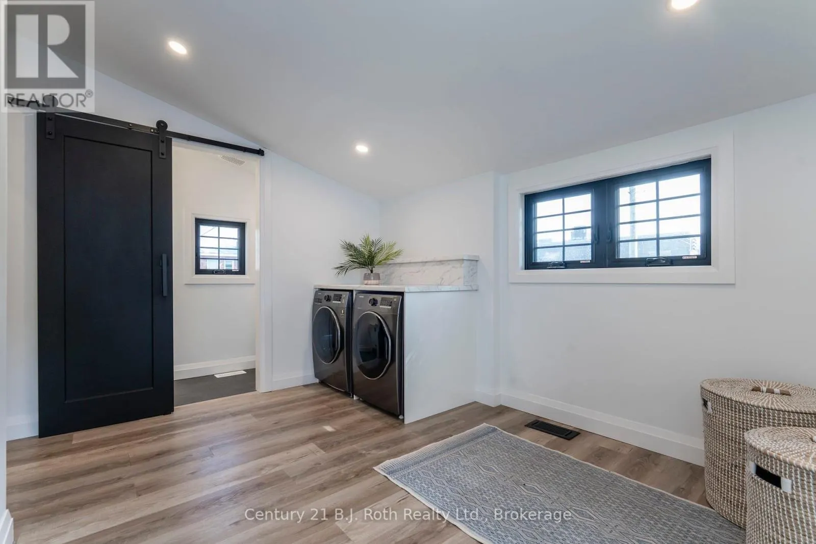 339 FIRST STREET W