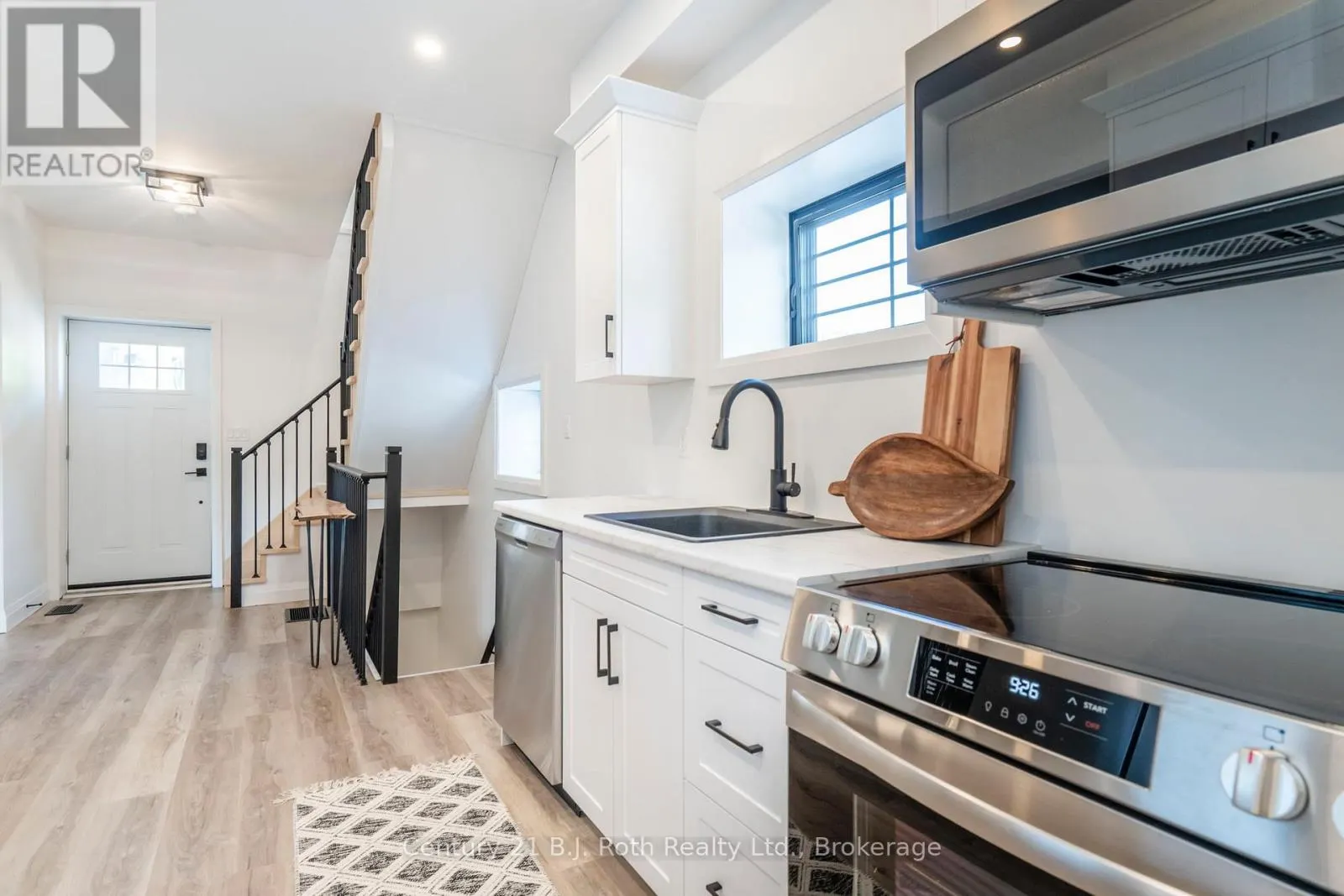 339 FIRST STREET W
