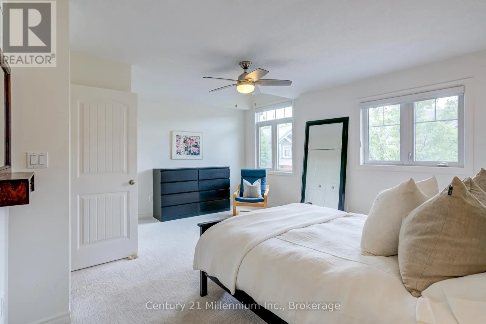 37 SILVER GLEN BOULEVARD