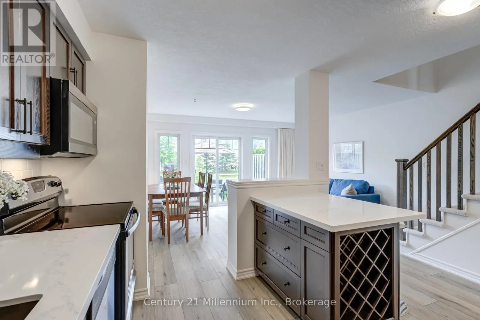 37 SILVER GLEN BOULEVARD