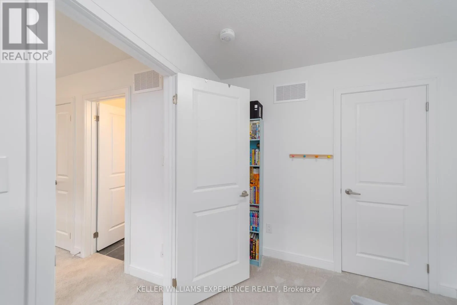 18 RED MAPLE LANE