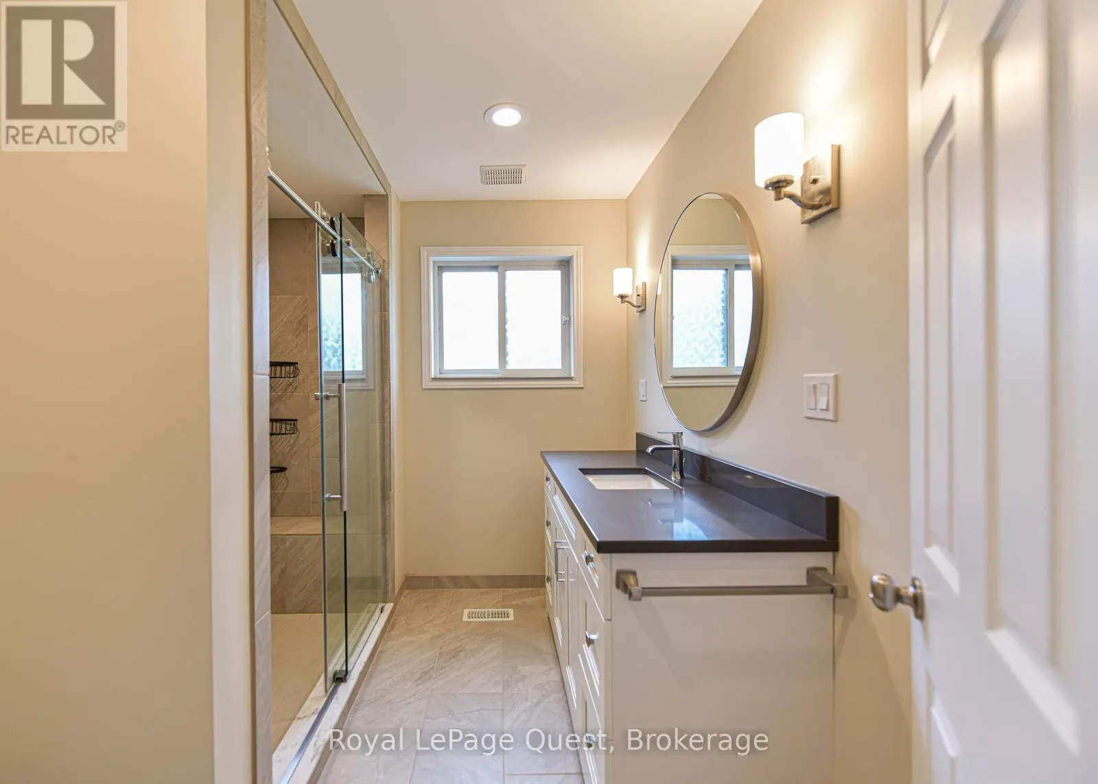 27 HEYDEN AVENUE