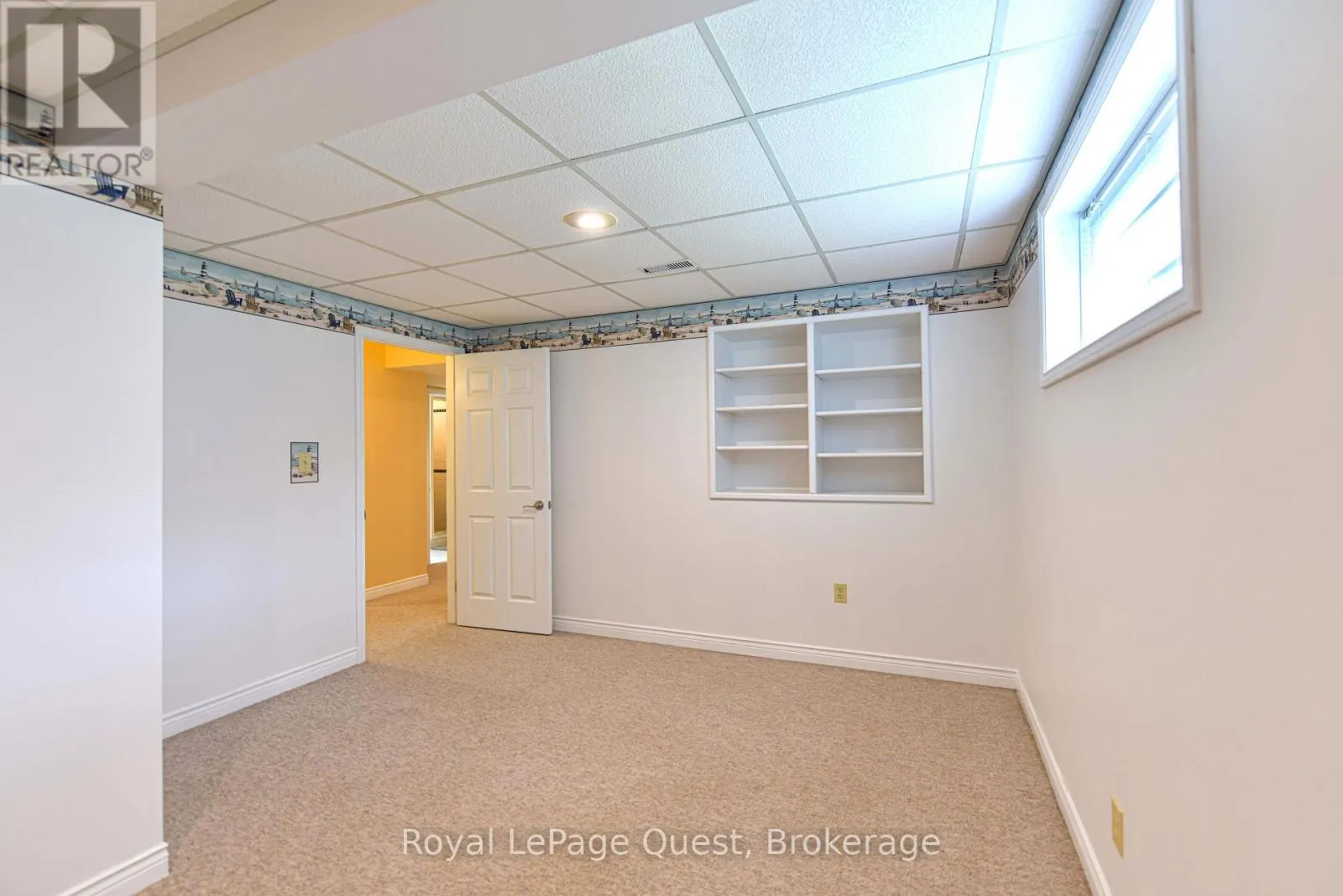 27 HEYDEN AVENUE