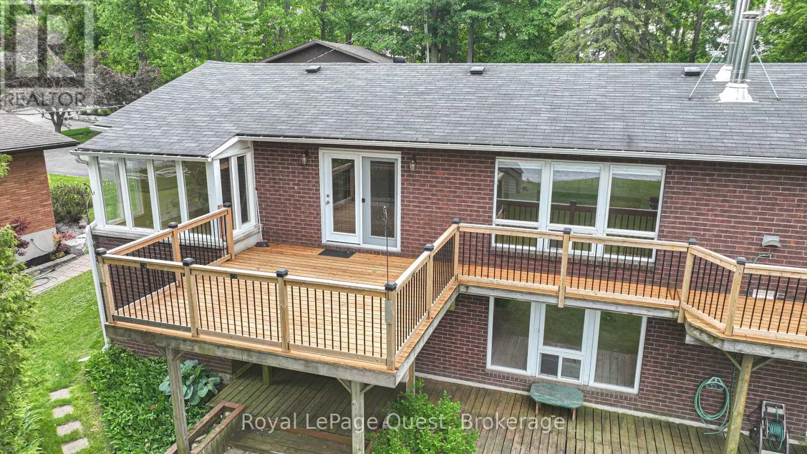 27 HEYDEN AVENUE