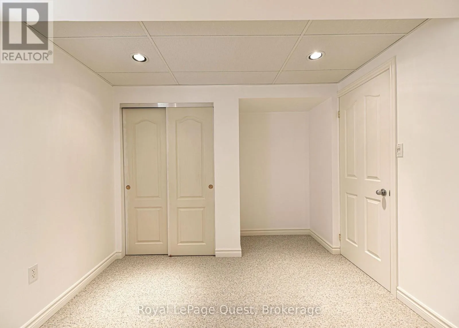 62 VANESSA DRIVE