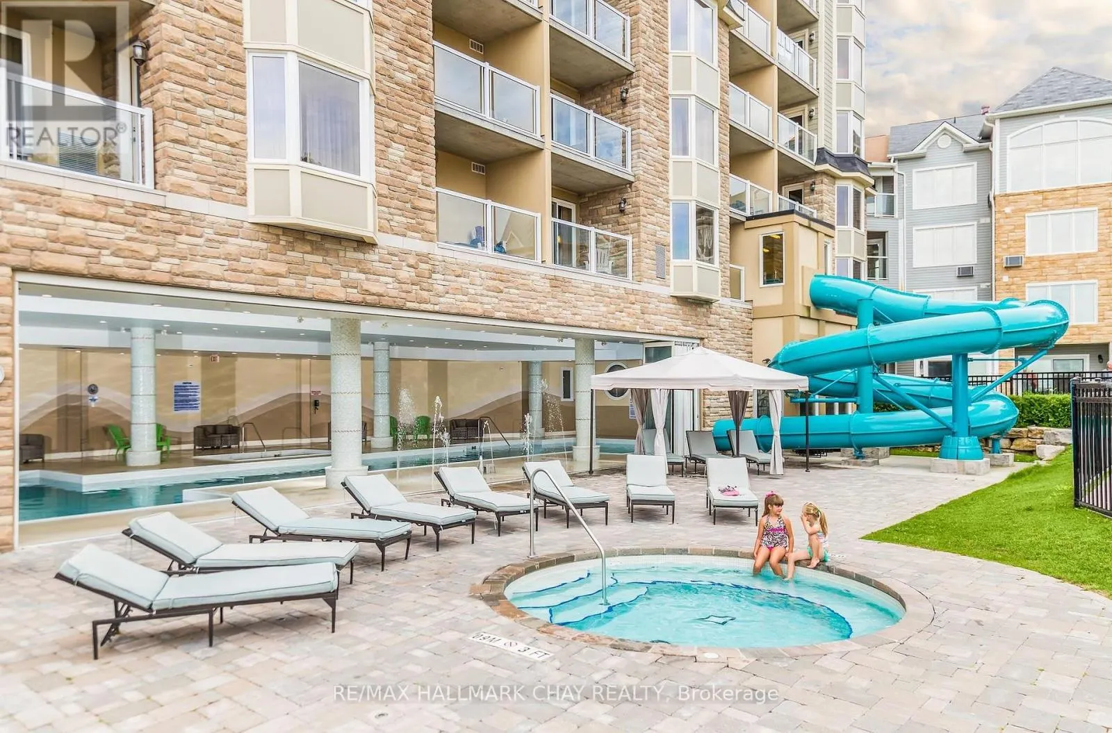 4100/4102 - 9 HARBOUR STREET E