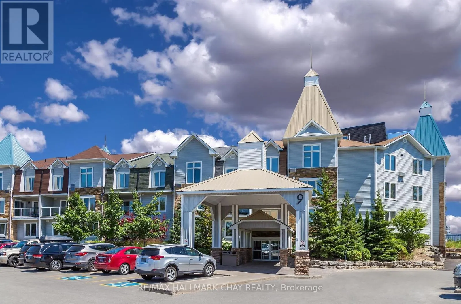 4100/4102 - 9 HARBOUR STREET E